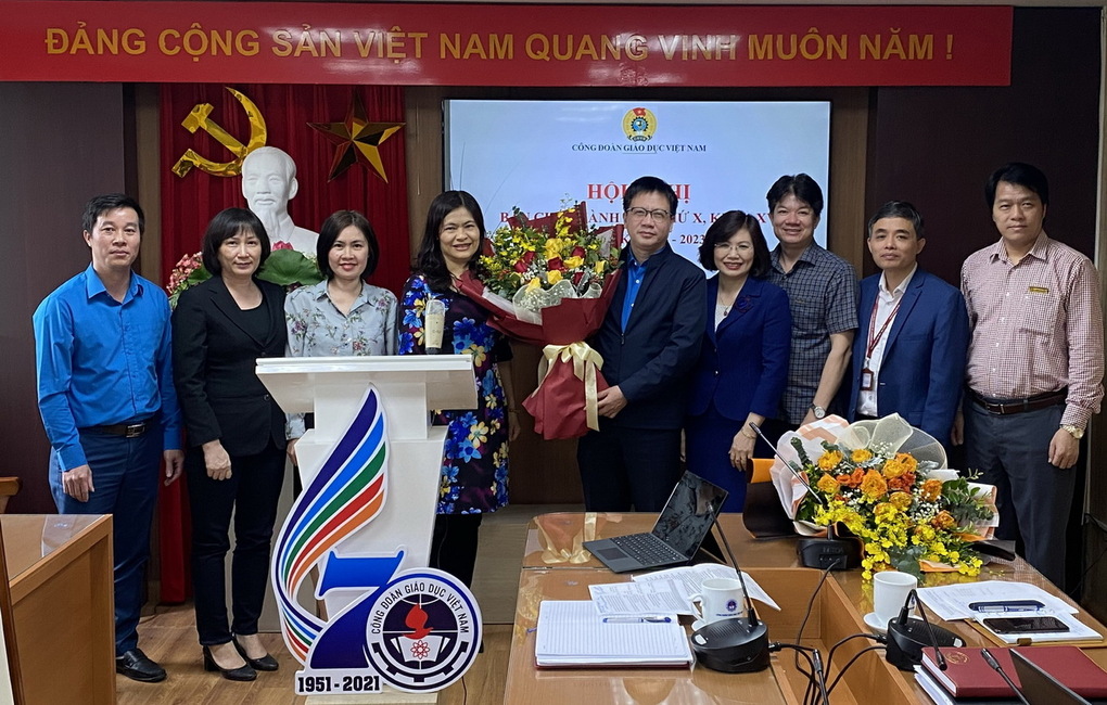 Tiến sĩ Nguyễn Ngọc Ân được bầu giữ chức vụ Chủ tịch Công đoàn Giáo dục Việt Nam